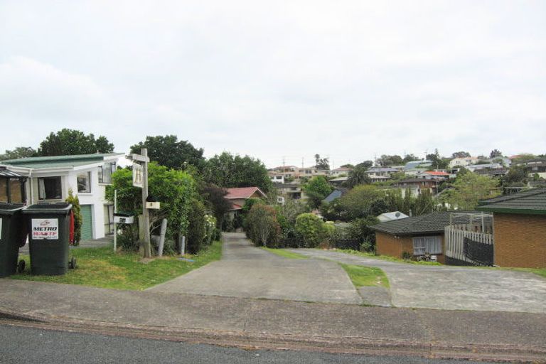 Photo of property in 8 Tower Hill, Stanmore Bay, Whangaparaoa, 0930