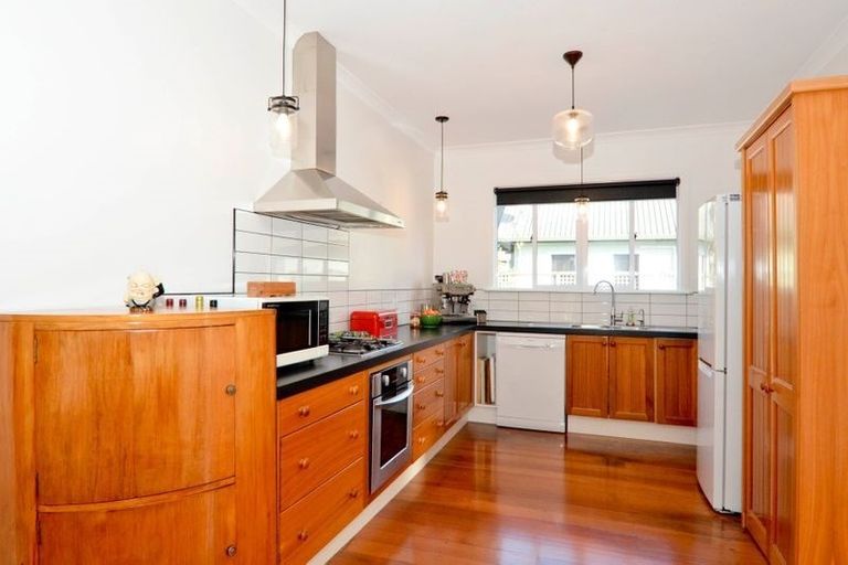 Photo of property in 40 Manawatu Street, Hokowhitu, Palmerston North, 4410