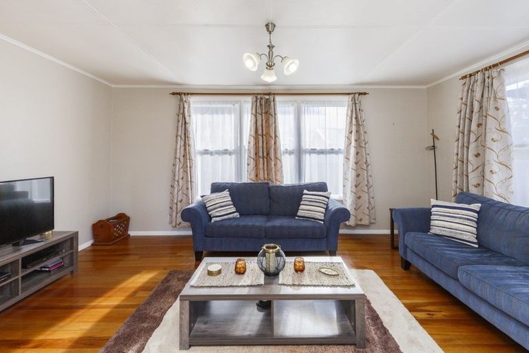 Photo of property in 7 Hendon Place, West End, Palmerston North, 4412