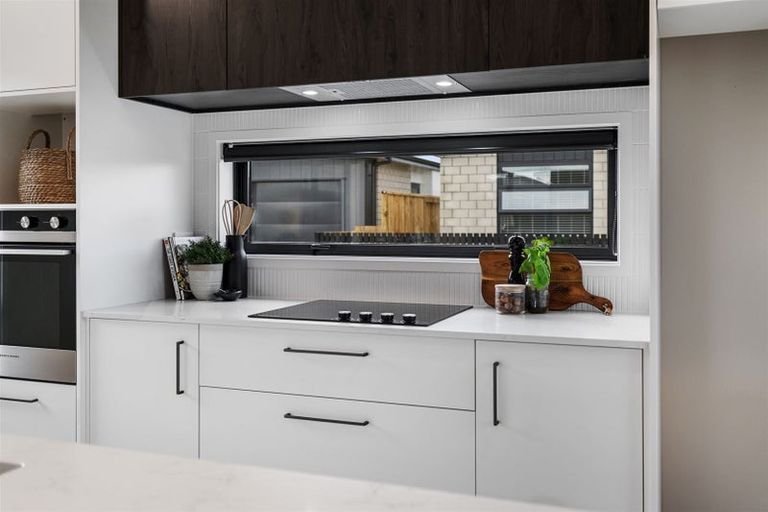 Photo of property in 1 Plow Way, Papamoa, 3118