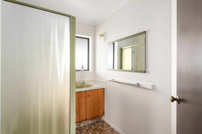 Photo of property in 165 Oceanbeach Road, Mount Maunganui, 3116