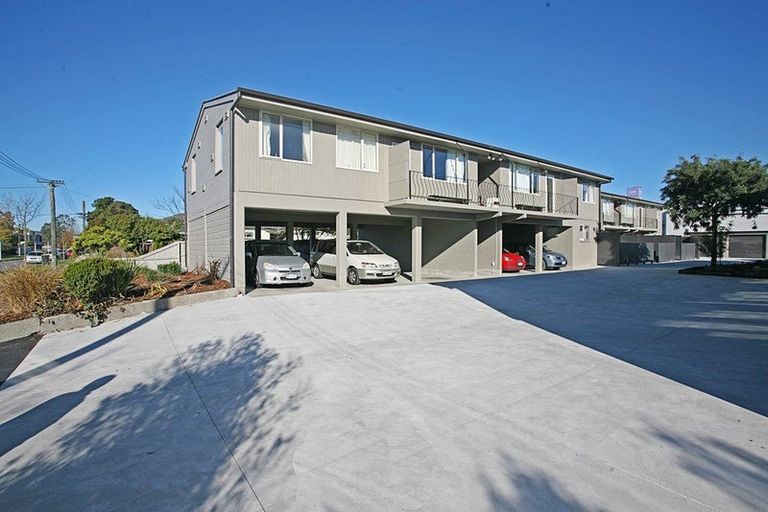 Photo of property in 6/17 Newnham Terrace, Upper Riccarton, Christchurch, 8041