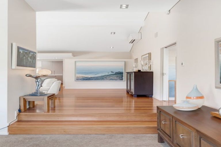 Photo of property in 24 Clovelly Road, Bucklands Beach, Auckland, 2012