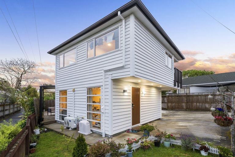 Photo of property in 96b Sturges Road, Henderson, Auckland, 0612