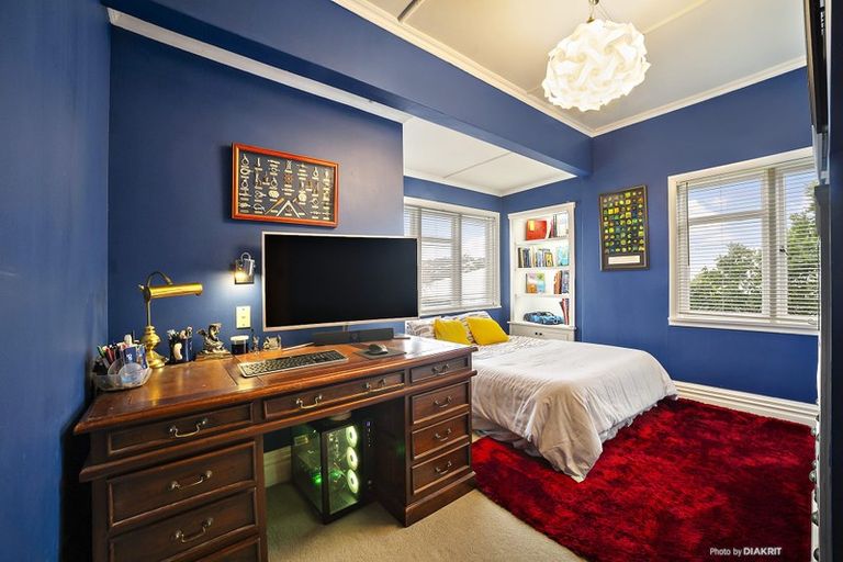 Photo of property in 14 Milne Terrace, Island Bay, Wellington, 6023