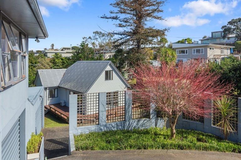 Photo of property in 29a Auld Street, Torbay, Auckland, 0630