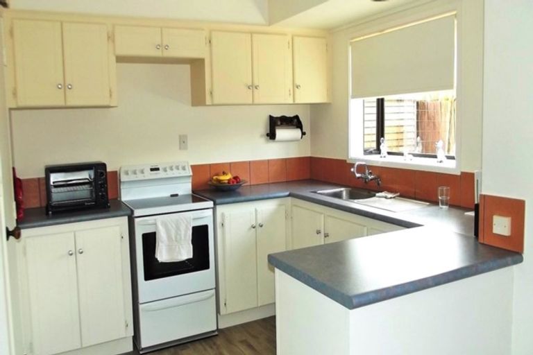 Photo of property in 2/64 Marne Road, Papakura, 2110