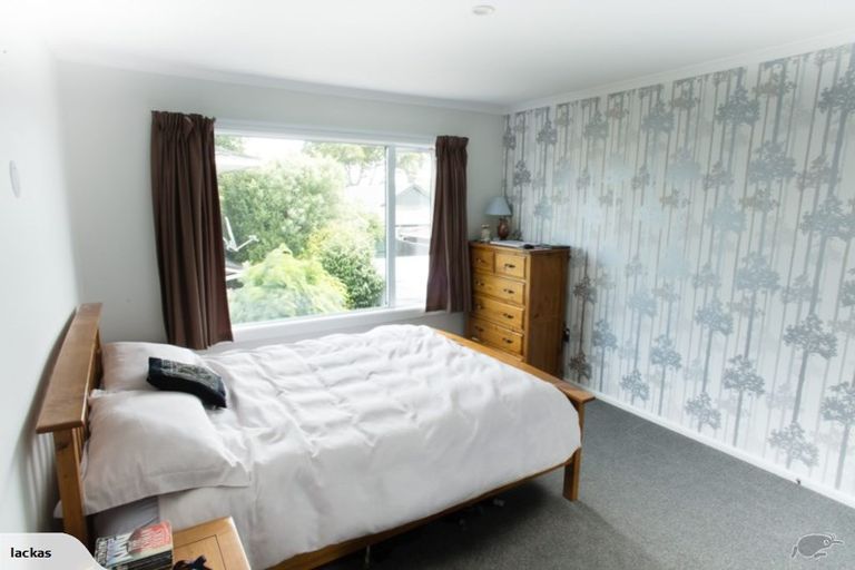 Photo of property in 4/92 Office Road, Merivale, Christchurch, 8014