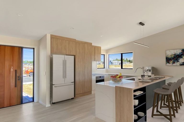 Photo of property in 10 Jack Adamson Drive, Twizel, 7901