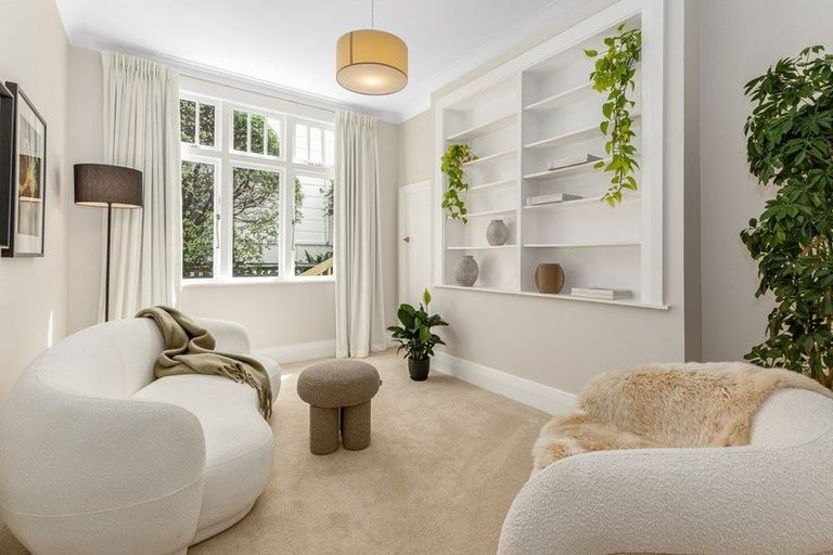 Photo of property in 22 Plunket Street, Kelburn, Wellington, 6012