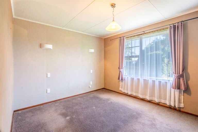Photo of property in 25 Milford Street, Heidelberg, Invercargill, 9812