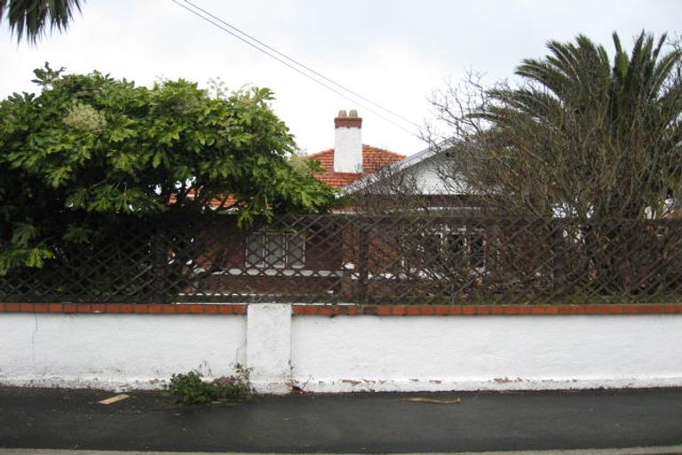 Photo of property in 65 Melbourne Street, South Dunedin, Dunedin, 9012