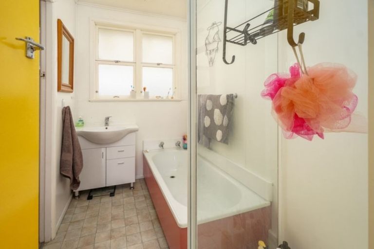 Photo of property in 20 Hampden Street, Murchison, 7007