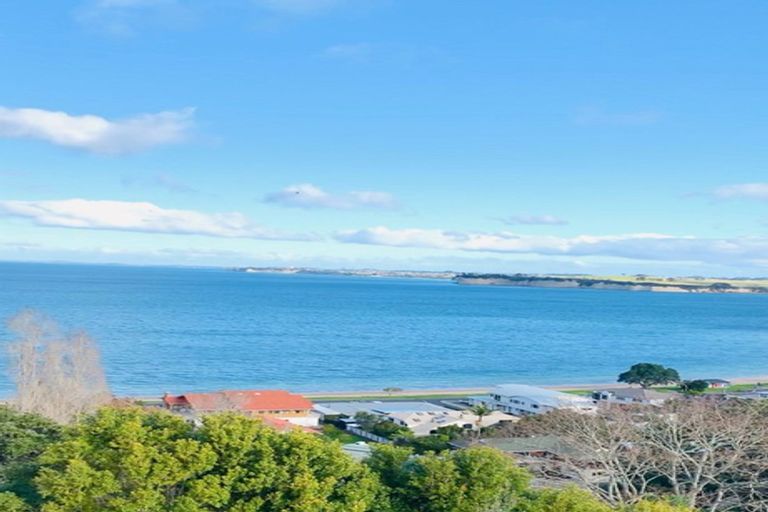 Photo of property in 747d Whangaparaoa Road, Stanmore Bay, Whangaparaoa, 0930