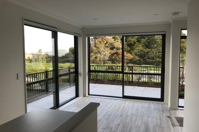 Photo of property in 57 Matairangi Avenue, Totara Heights, Auckland, 2105