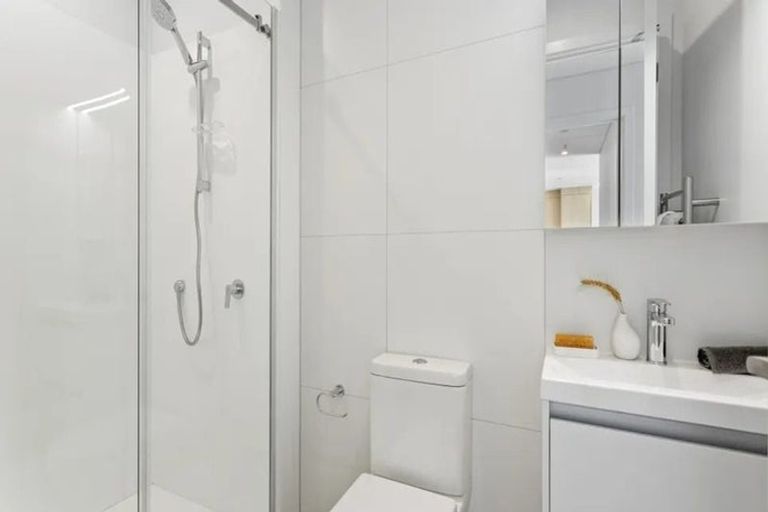 Photo of property in 205/2 Rauroa Lane, Hobsonville, Auckland, 0616