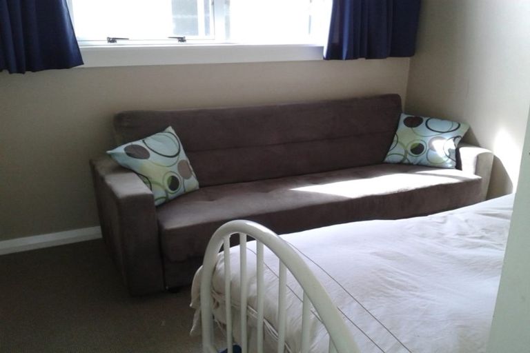 Photo of property in 19 Pitcairn Street, Oakura, 4314