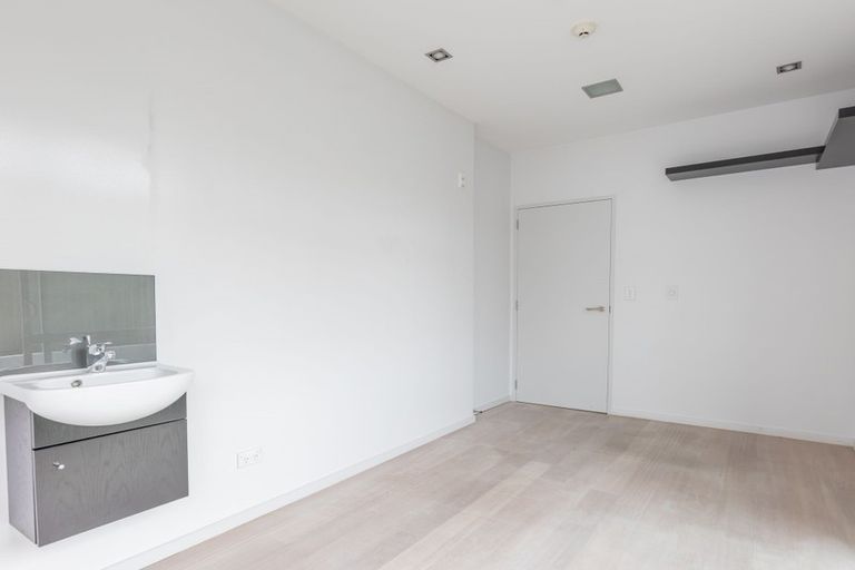 Photo of property in 8a Rotherham Street, Riccarton, Christchurch, 8041