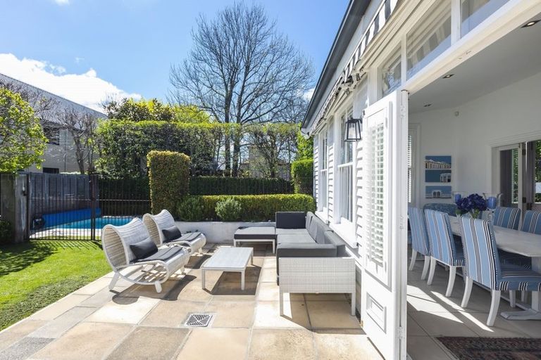 Photo of property in 17 Rastrick Street, Merivale, Christchurch, 8014