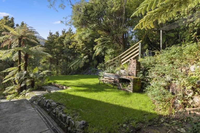 Photo of property in 15 Ngahere Street, Stokes Valley, Lower Hutt, 5019