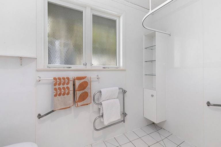 Photo of property in 1/26 Tawa Street, Eastbourne, Lower Hutt, 5013