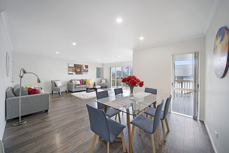 Photo of property in 39 Jadewynn Drive, Massey, Auckland, 0614