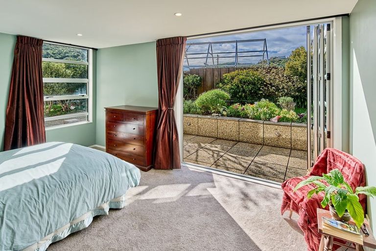 Photo of property in 40 Happy Valley Road, Owhiro Bay, Wellington, 6023