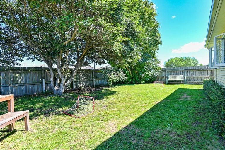 Photo of property in 1239 Cunningham Crescent, Mayfair, Hastings, 4122