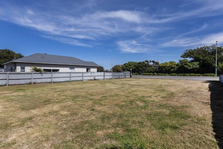 Photo of property in 8 Pages Road, Linwood, Christchurch, 8062