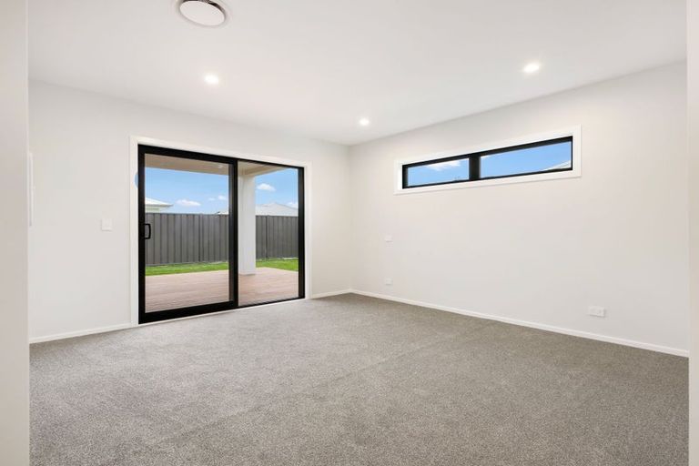 Photo of property in 61 Pelorus Avenue, Poraiti, Napier, 4112