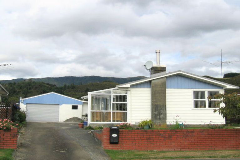 Photo of property in 31 Mountbatten Grove, Clouston Park, Upper Hutt, 5018