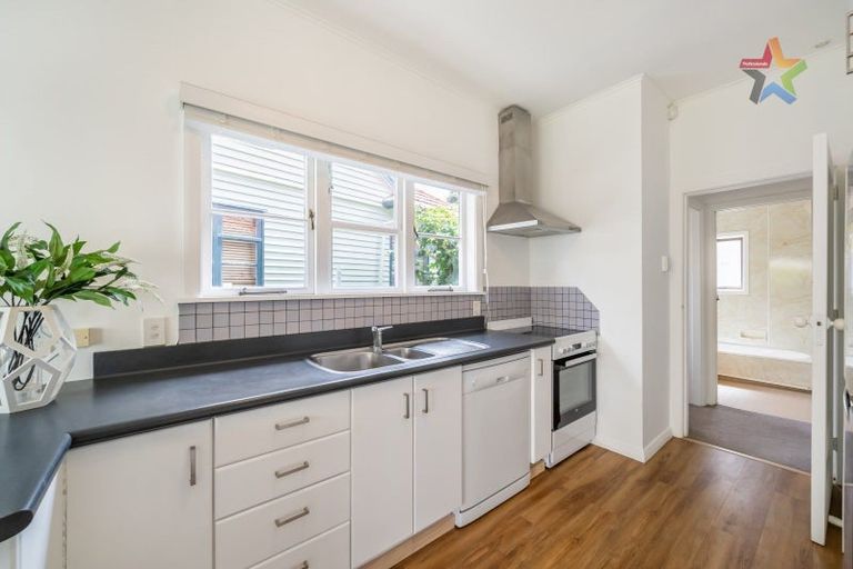 Photo of property in 61 Riverside Drive, Waiwhetu, Lower Hutt, 5010