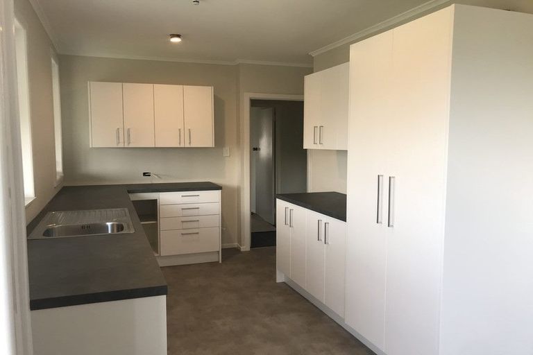 Photo of property in 2 Currey Crescent, Milford, Auckland, 0620