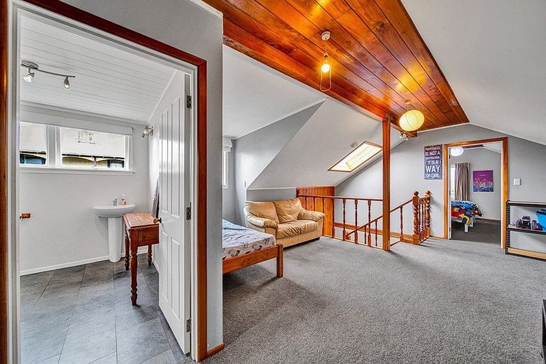 Photo of property in 70 Collins Street, Hawera, 4610