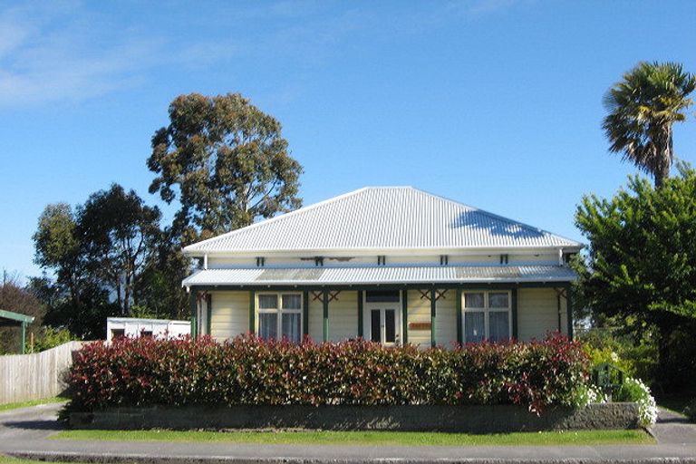 Photo of property in 60 Wakefield Street, Westport, 7825