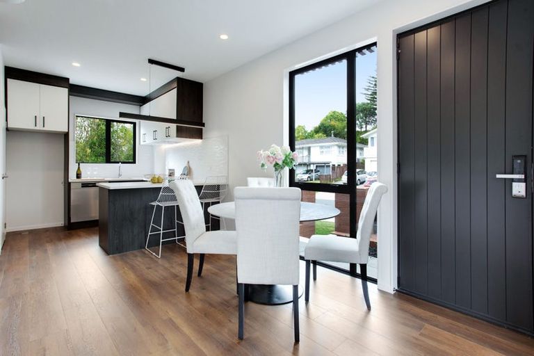 Photo of property in 73d Salamanca Road, Sunnynook, Auckland, 0620