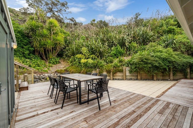 Photo of property in 350 Mcauslin Road, Whananaki, Hikurangi, 0181
