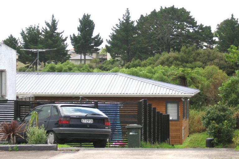 Photo of property in 17a Saltaire Street, Avondale, Auckland, 1026