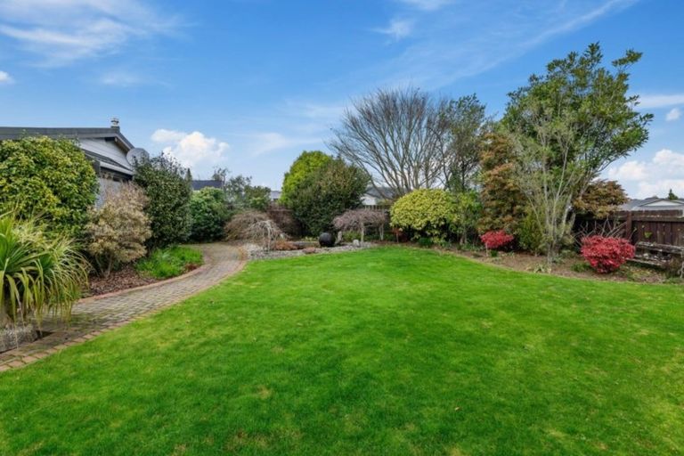 Photo of property in 13 Tumene Drive, Owhata, Rotorua, 3010