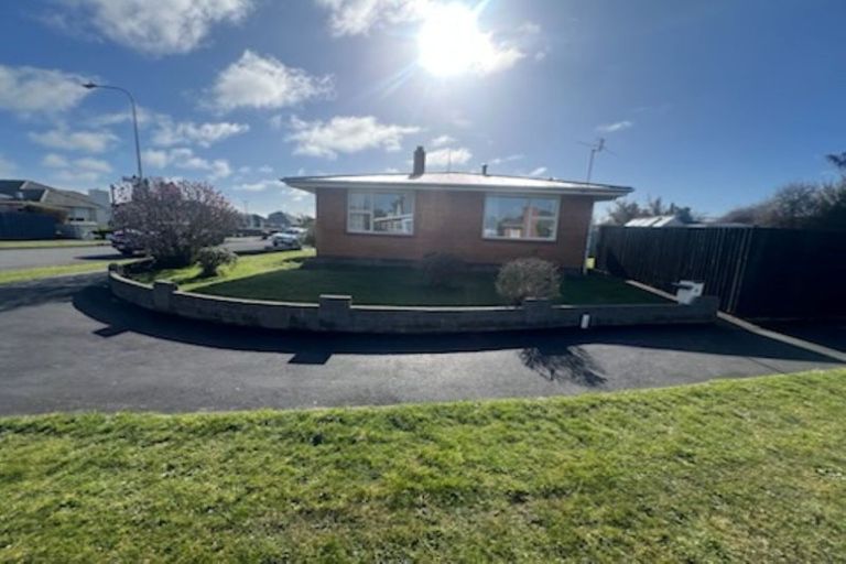 Photo of property in 8 Minaret Street, Mairehau, Christchurch, 8013