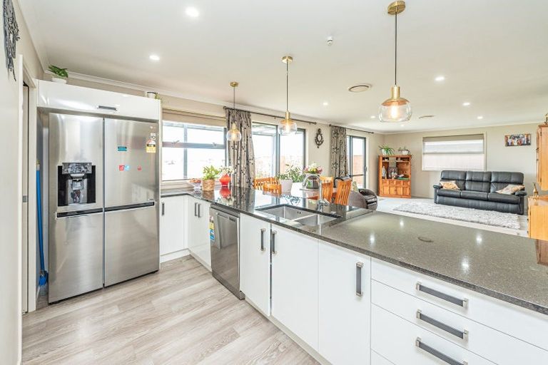 Photo of property in 39 Magnolia Crescent, Tawhero, Whanganui, 4501