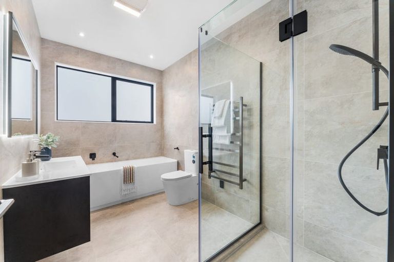 Photo of property in 36 Streamview Way, Long Bay, 0792