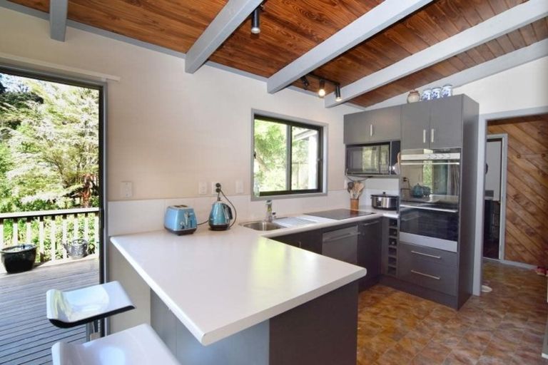 Photo of property in 36 Windsor Drive, Tairua, 3508