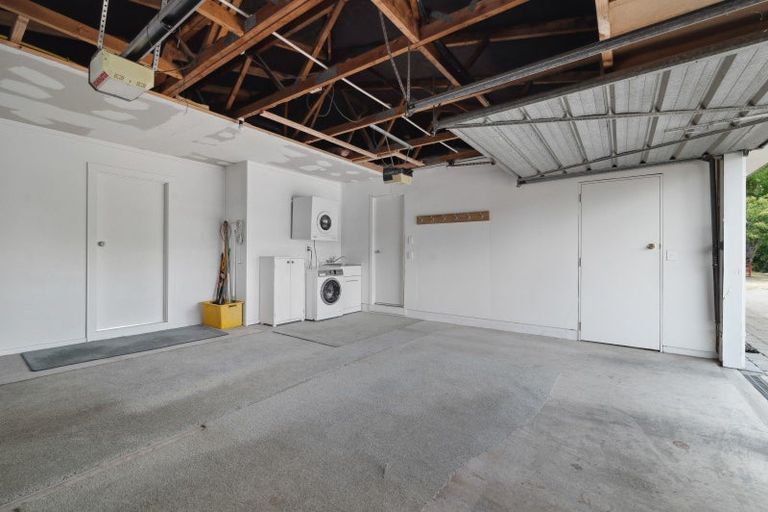 Photo of property in 1/7 Kathleen Place, Rainbow Point, Taupo, 3330