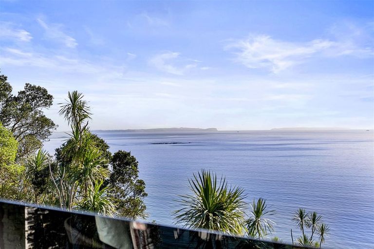 Photo of property in 123a Churchill Road, Rothesay Bay, Auckland, 0630