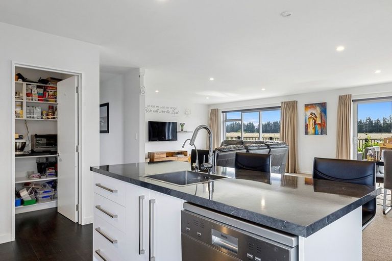 Photo of property in 11 Denton Street, Amberley, 7410