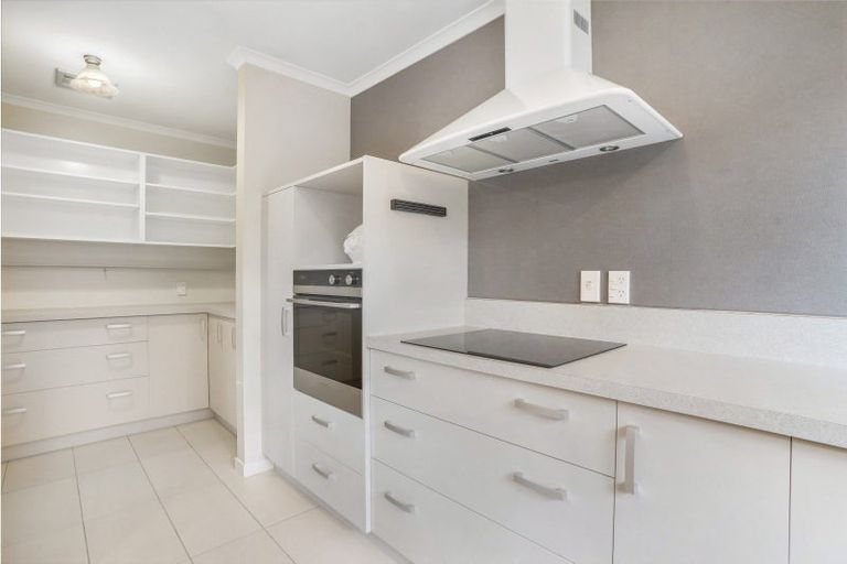 Photo of property in 96 Park Street, Winton, 9720