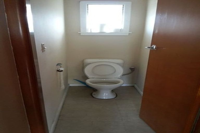 Photo of property in 1/10 Maidstone Road, Ilam, Christchurch, 8041