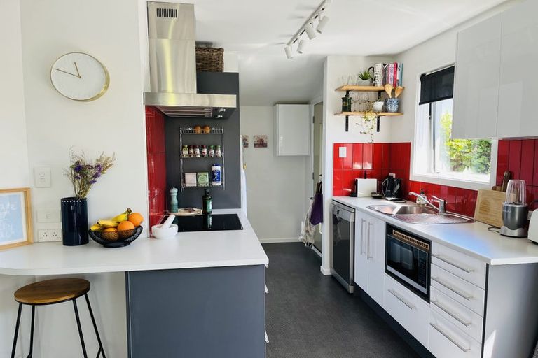 Photo of property in 1/1007 Colombo Street, St Albans, Christchurch, 8014