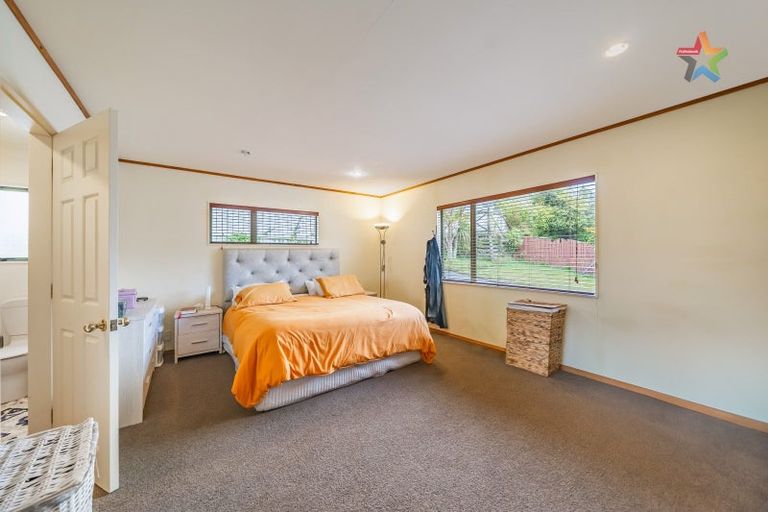 Photo of property in 16 Haast Close, Kelson, Lower Hutt, 5010